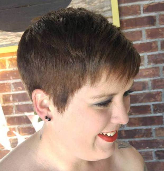 8-extra-short-pixie-for-round-face