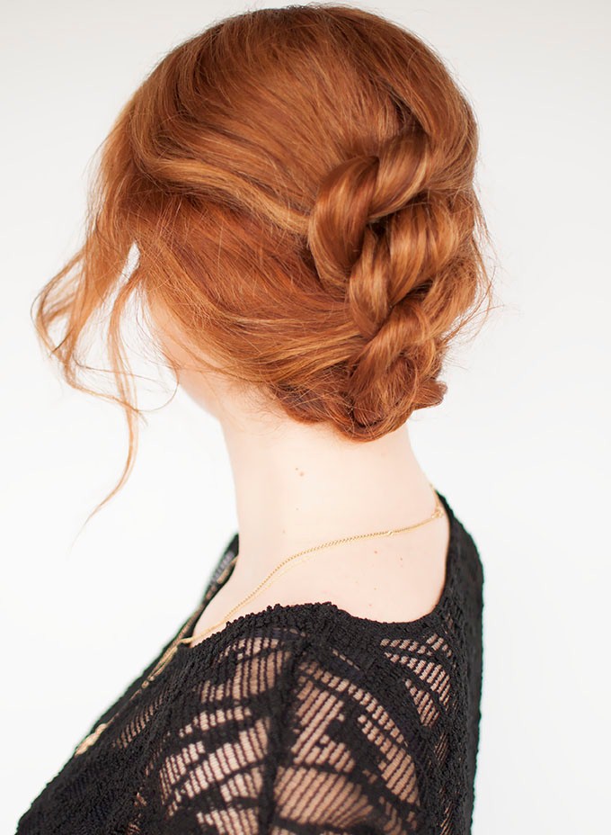 Hair-Romance-Simple-knotted-updo-hair-tutorial