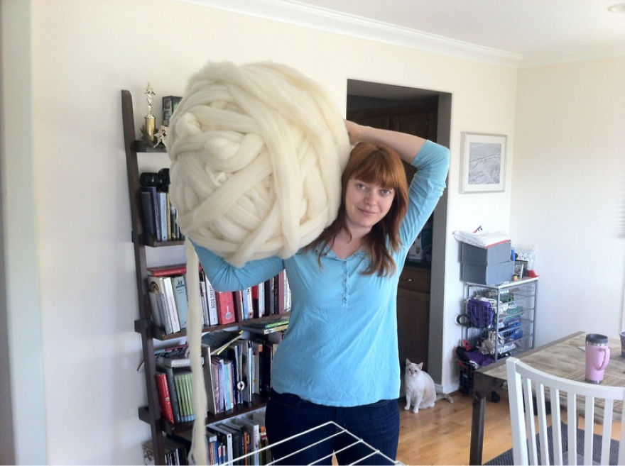 No-Im-not-Thumbelina.-I-just-knit-with-GIANT