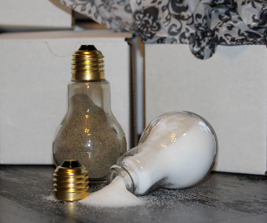 ideas-for-recycling-light-bulbs-15__880