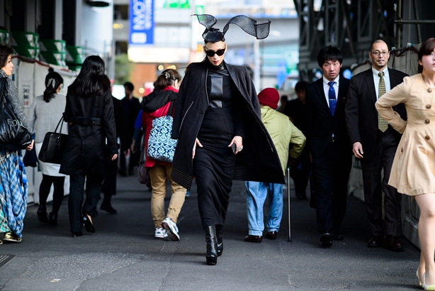 05-fashion-week-tokyo-street-style-fall-2015-01