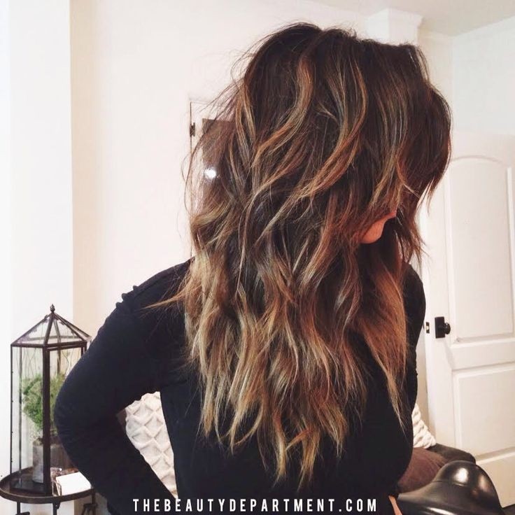 Perfect-Long-Wavy-Hairstyle-for