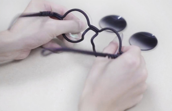 MONO-Eyewear-3D-Printed-to-fit-Your-Face-18-