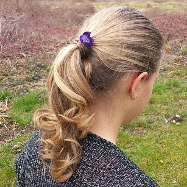 19-cute-ponytail-hairstyle-for-girls