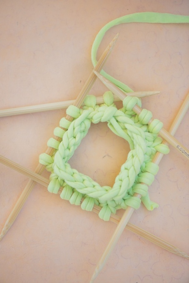 Easy-Knit-Bracelets-1-1