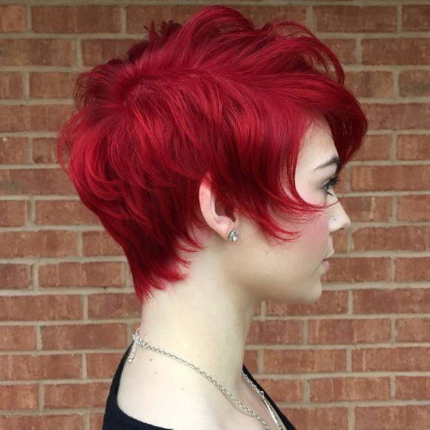short-cherry-red-hairstyle-for-thin-hair