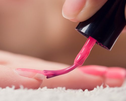 как правильно красить ногти