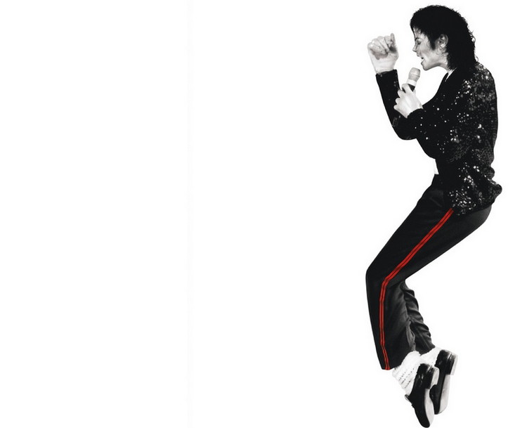 Майкл Джексон танцует